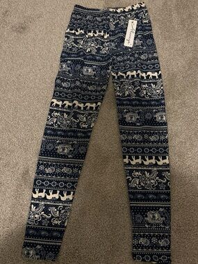 Always Navy and Cream Elephant Paisley Leggings